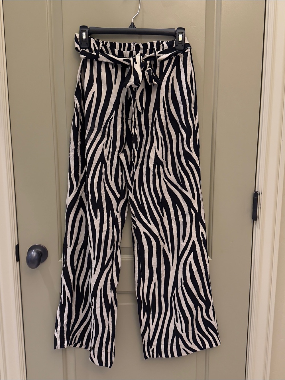 Philosophy Black & White Zebra Print Wide-Leg Pants